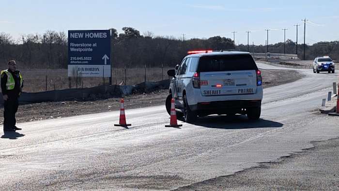 1 critically injured in west Bexar County crash, BCSO says