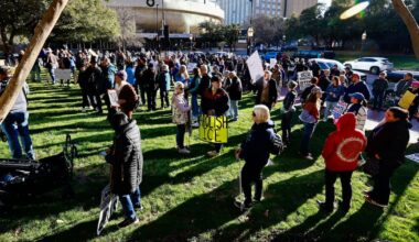 Downtown Fort Worth protest draws over 300 to condemn ICE, mourn Renee Good