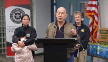 Mayor Whitmire denies rumors of ICE officials patrolling Houston warming centers