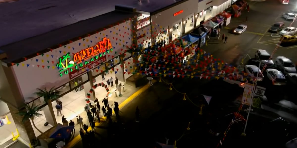 California-based Latino grocer opens first store in Arizona