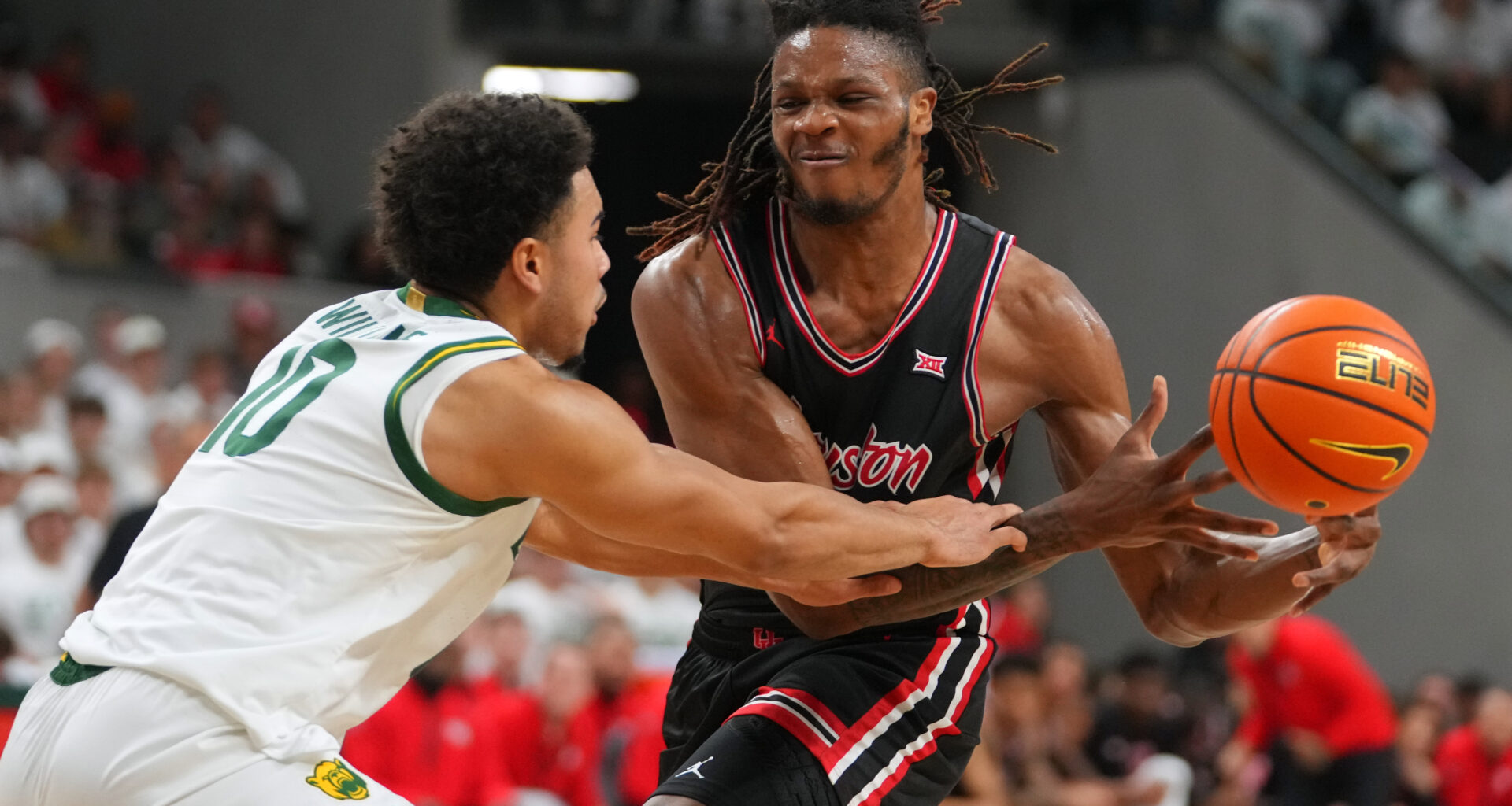 No. 7 Houston wins school-record 16th consecutive road game in 77-55 win at Baylor