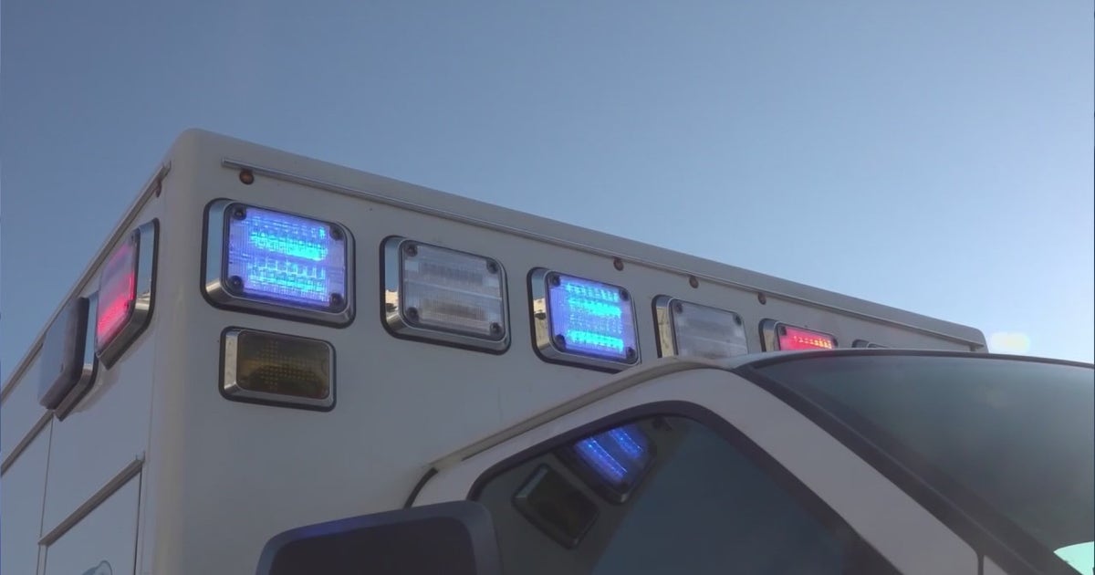 1-year-old boy critically injured after fourth-floor fall on Chicago’s North Side: police