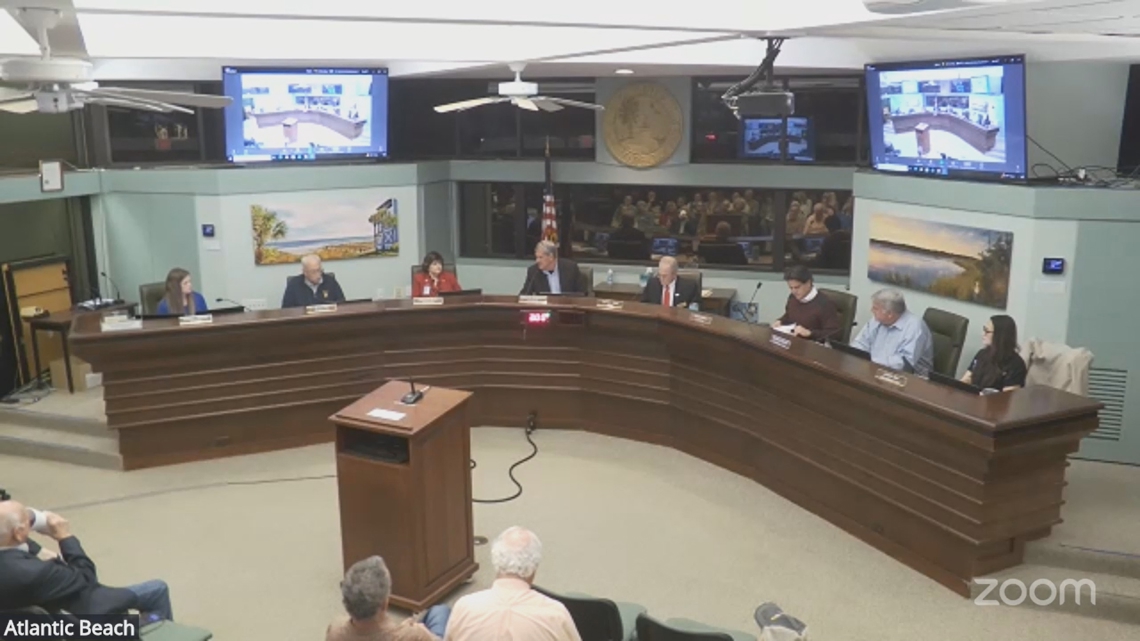 Atlantic Beach city manager abruptly resigns without clear motivation