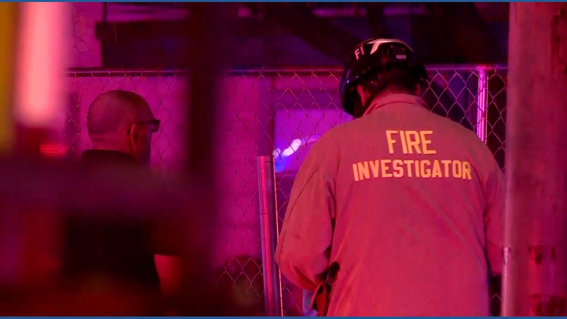 Fire breaks out in vacant building at downtown San Antonio apartment complex, SAFD says