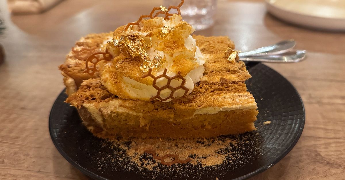 How’s the Food at World Spa in Midwood?