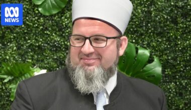 Imam thanks police after alleged roadside assault in Melbourne's south-east