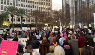 Hundreds in Jacksonville demand justice for Alex Pretti, protest federal agents' actions