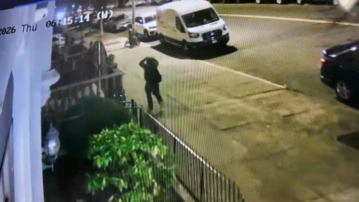 Brooklyn deacon taken by ICE during Bensonhurst raid – NBC New York