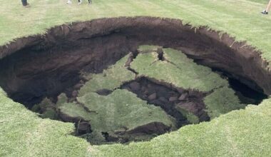 Part of AJ Burkitt Reserve collapses near North East Link tunnel boring machines