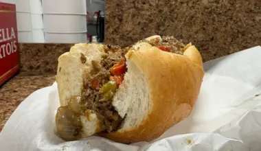 A cheesesteak at D&LP Subs