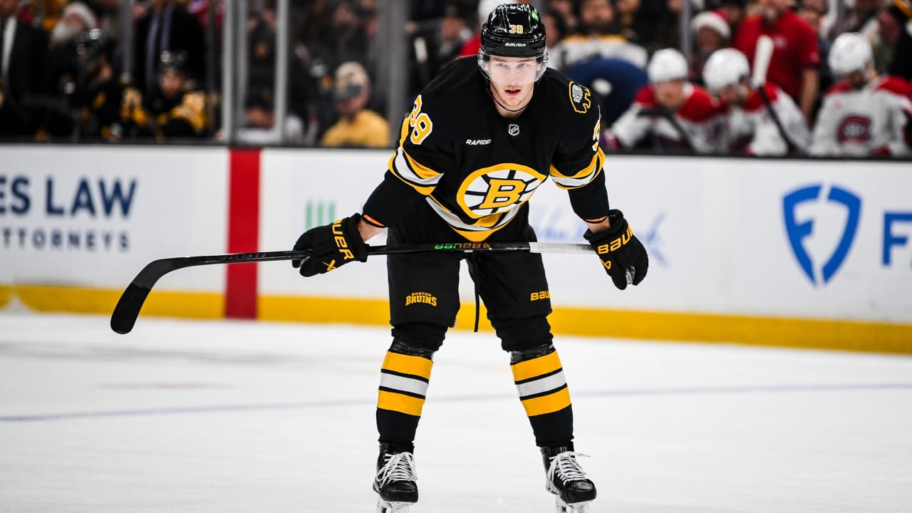 Geekie back for Bruins against Red Wings following birth of son