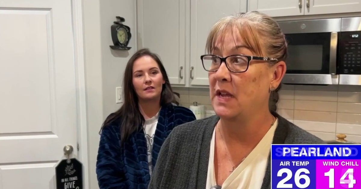 Willis neighborhood water restored after residents lost water amid freezing weather