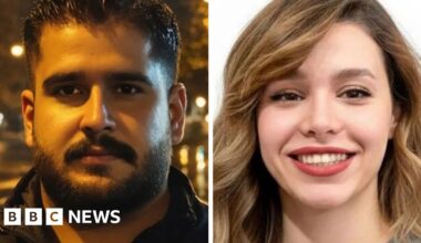 Referee and student among hundreds killed in Iran protests