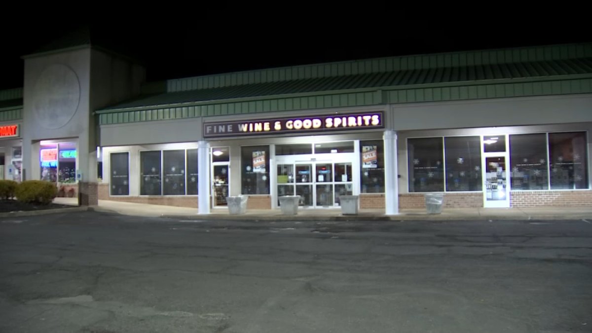 Men wearing girdles arrested after robbing Pa. liquor store – NBC10 Philadelphia