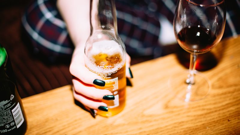 Why some people can’t stay away from alcohol, even when they know it’s hurting them