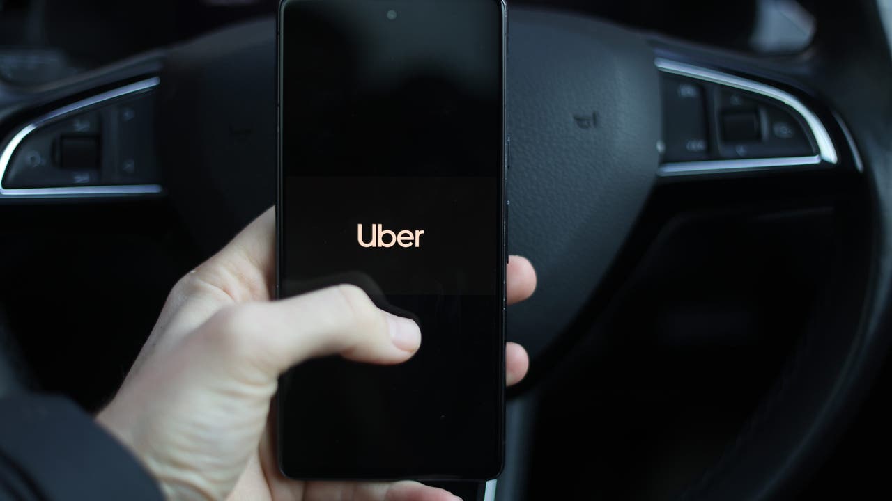 'Stop the car': Woman captures 'terrifying' Uber ride through Phoenix