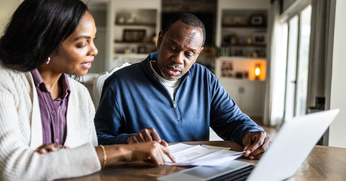 Mortgage rates fall to 3-year low, offering relief for homebuyers
