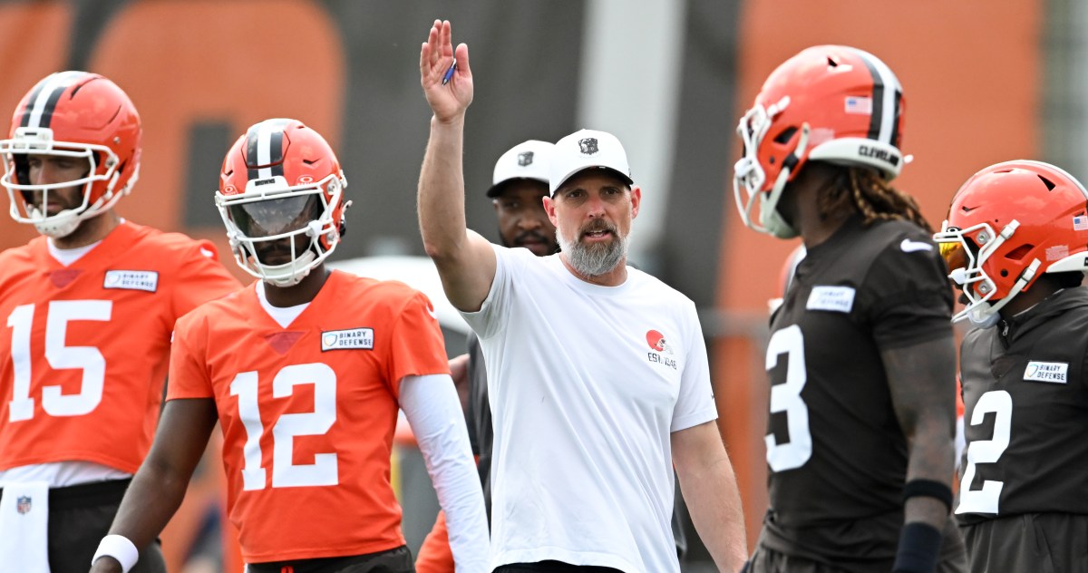 Chiefs are reportedly hiring Chad O’Shea as wide receivers coach