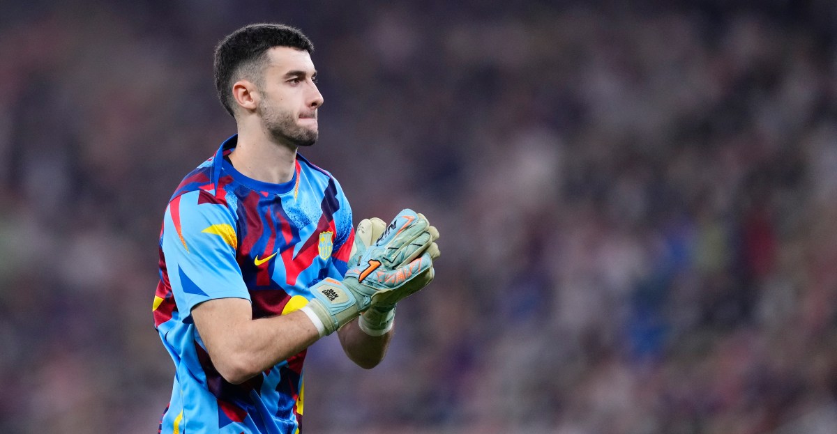 ‘The best in the world’ - Marc Casado goes crazy for Joan Garcia after Barcelona’s Copa del Rey win