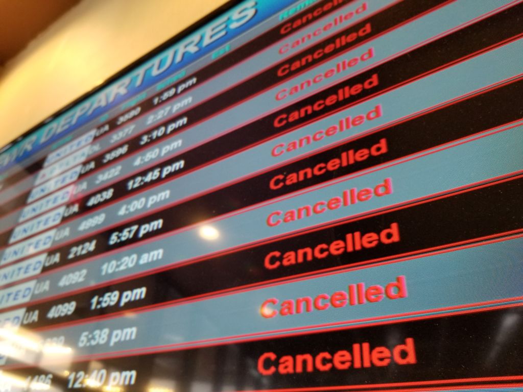 Winter weather causes hundreds of cancellations, delays