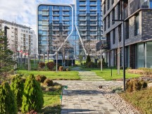 Daylight, main cameras, 2x: Honor Magic8 Pro - 46mm, f/1.6, ISO 50, 1/1200s (4096x3072px) - Honor Magic8 Pro vs. Oppo Find X9 Pro vs. vivo X300 Pro