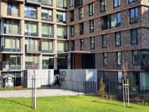 Daylight, main cameras, 2x: vivo X300 Pro - 50mm, f/1.6, ISO 72, 1/1739s (4096x3072px) - Honor Magic8 Pro vs. Oppo Find X9 Pro vs. vivo X300 Pro