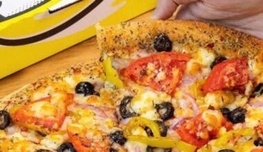 Hungry Howie's pizza shop arrives in Fort Worth gas station