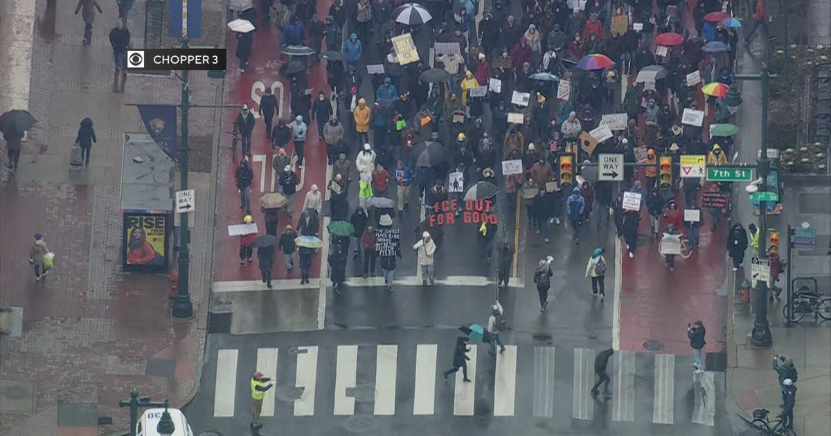 Philadelphia protesters want "ICE out for Good" after videos show agent killing woman in Minnesota