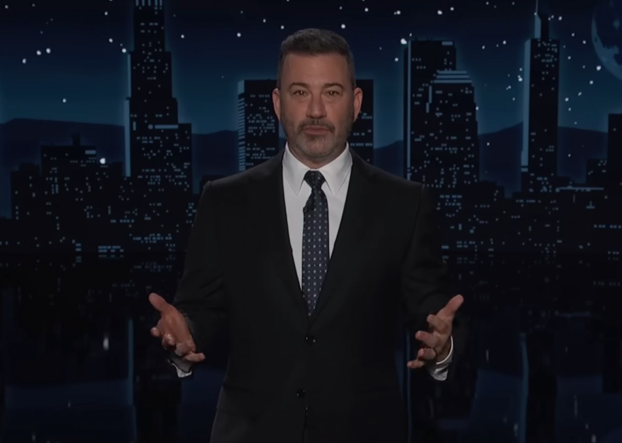 Jimmy Kimmel Recaps the 'Crazy Stuff' Trump Did Over the Holiday Break