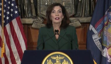 New York Gov. Kathy Hochul proposes record $260 billion budget