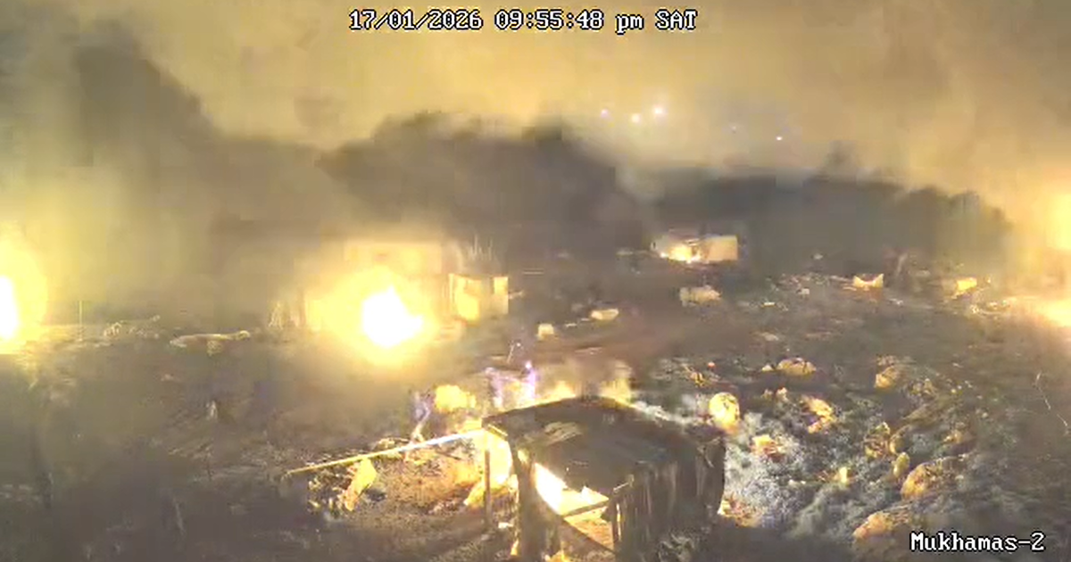 Israeli Settlers Raid and Set Fire to Bedouin Community Near West Bank Village of Mukhmas - Haaretz