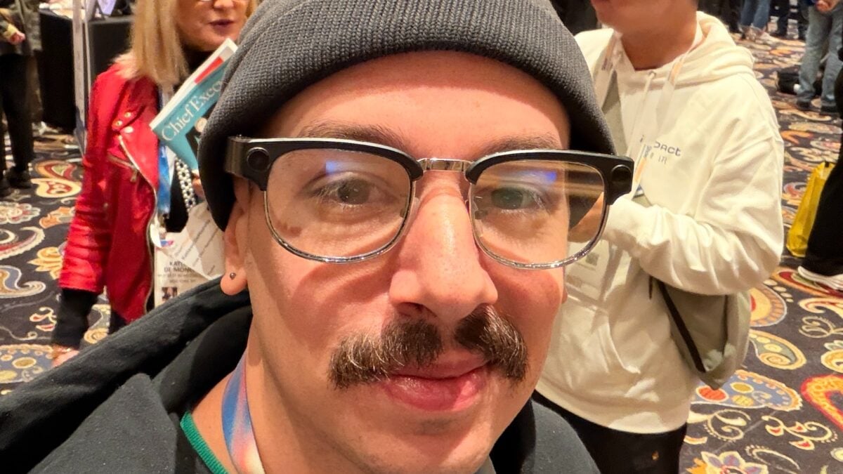 Smart Glasses With 'Pet Translation' Smell Like Total BS