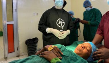 Chicago surgeon operates on children victims of drone strikes in Sudan war
