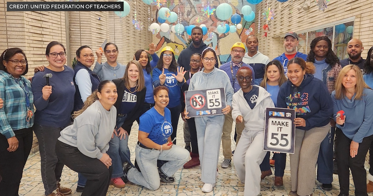 NYC teachers push for pension reform with monthly actions ahead of Albany rally