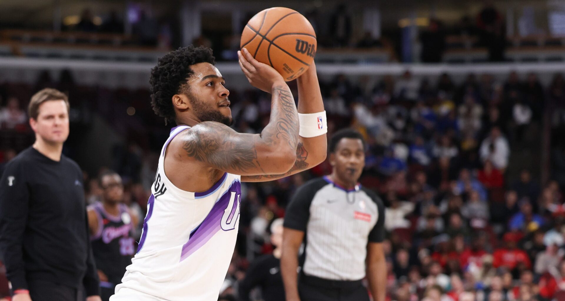 Hornets to retire franchise legend Dell Curry’s No. 30 jersey on March 19