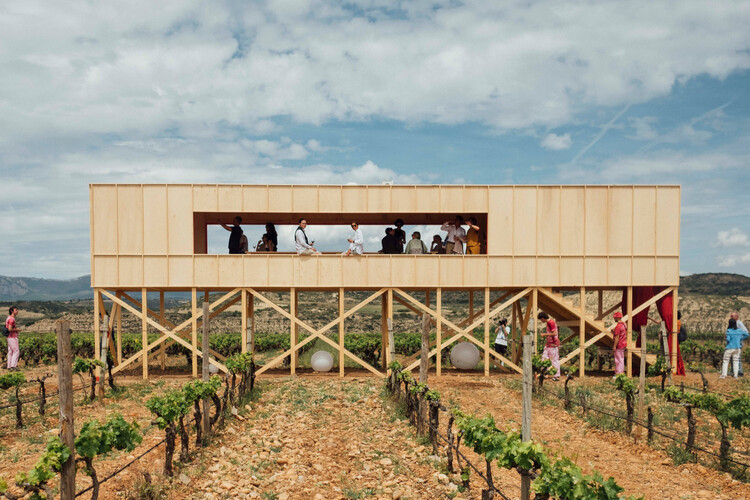 When Eating Becomes Spatial: 14 Projects Built Around Shared Meals - Image 17 of 21