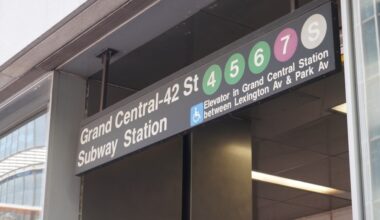 Woman on subway tracks at NYC Grand Central station struck by train