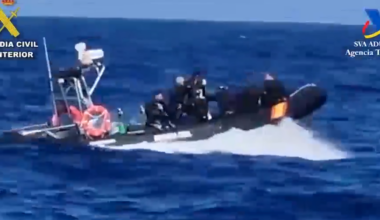 Drug ring's "monkey" technique used young swimmers to stash cocaine on ships at sea, Spanish police say