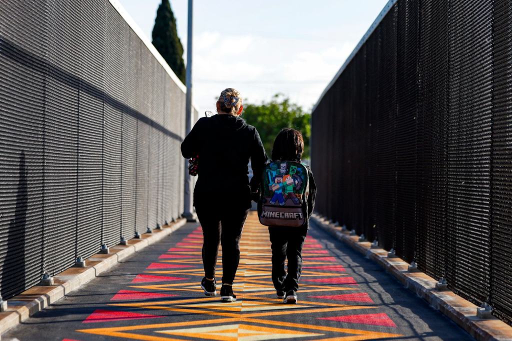This massive new artwork spans a San Diego freeway. But you’ll only be able to see it on foot. – San Diego Union-Tribune