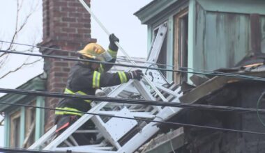 2 people rescued from building fire in South Philadelphia