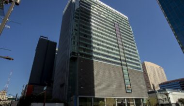 Freeport-McMoRan downtown Phoenix office tower trades hands