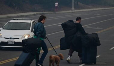 How did LA transit riders evacuate from the fires?