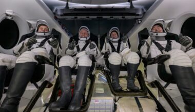 Ailing astronaut returns to Earth