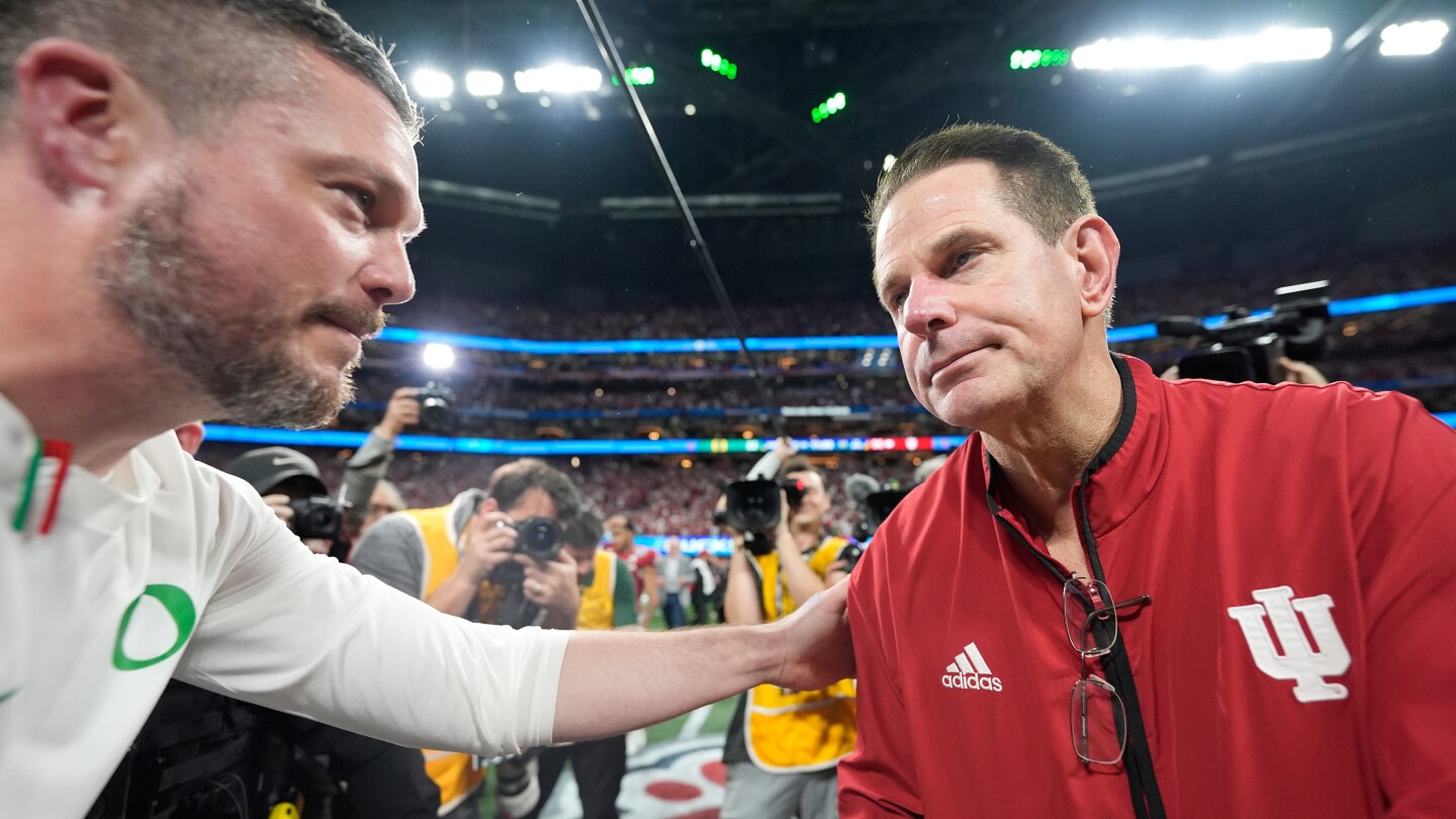 Dante Moore and the Oregon Ducks self-destruct in 56-22 Peach Bowl loss to No. 1 Indiana