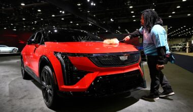 EVs were briefly the leading edge at Detroit auto show. Not anymore