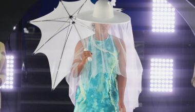 Naomi Osaka makes grand entrance with fashion statement at Australian Open