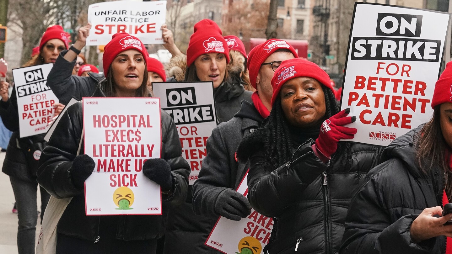 New York City nurses on strike resume negotiations with hospitals