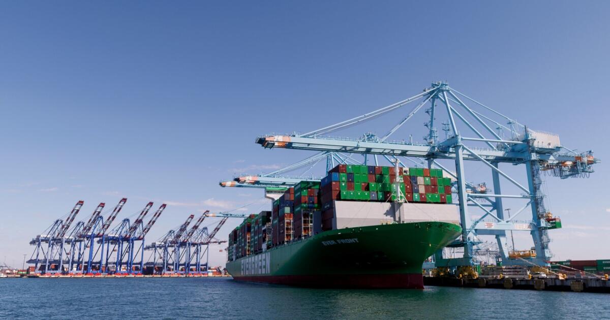 Trade Gap Shrinks to Smallest Since 2009 on Imports Drop