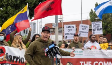 Many U.S. Venezuelans praise Maduro capture, but some protest in Los Angeles