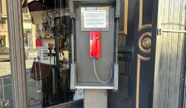 California-to-Texas pay phone sparks conversations across party lines